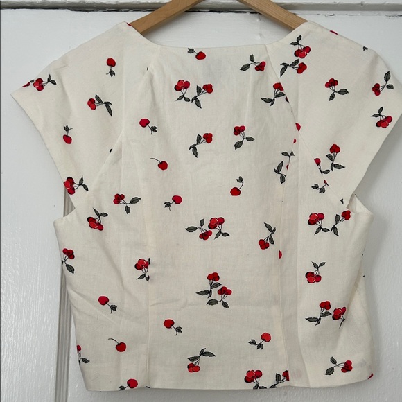 GAP Women's Linen-Blend Cap-Sleeve Crop Top - Cherry Print - Picture 6 of 6